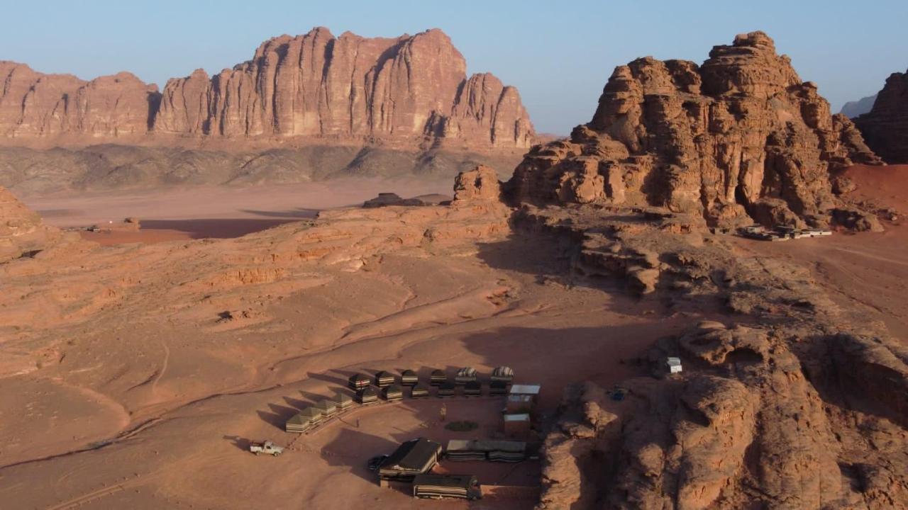 Wadi Rum Bedouin Tour With A Camp Exteriör bild