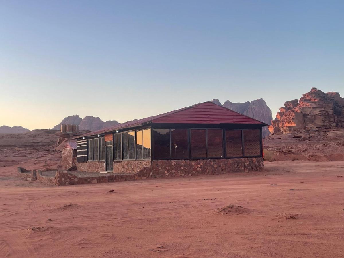Wadi Rum Bedouin Tour With A Camp Exteriör bild