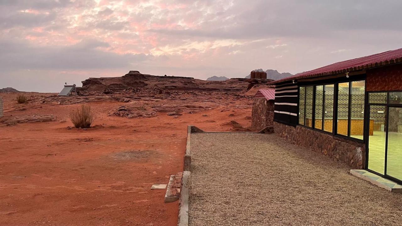Wadi Rum Bedouin Tour With A Camp Exteriör bild