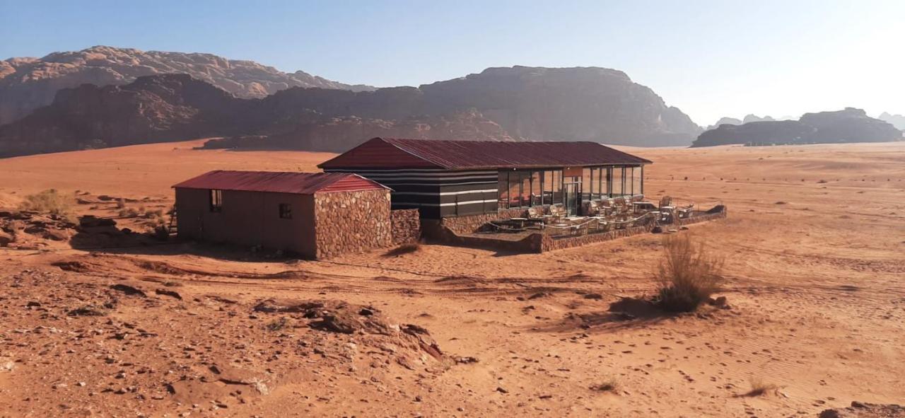Wadi Rum Bedouin Tour With A Camp Exteriör bild