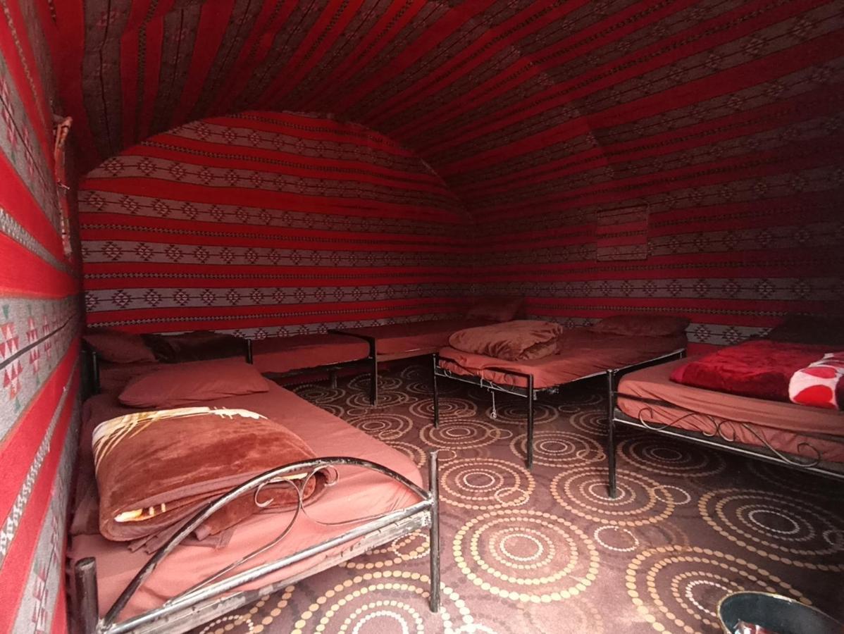 Wadi Rum Bedouin Tour With A Camp Exteriör bild