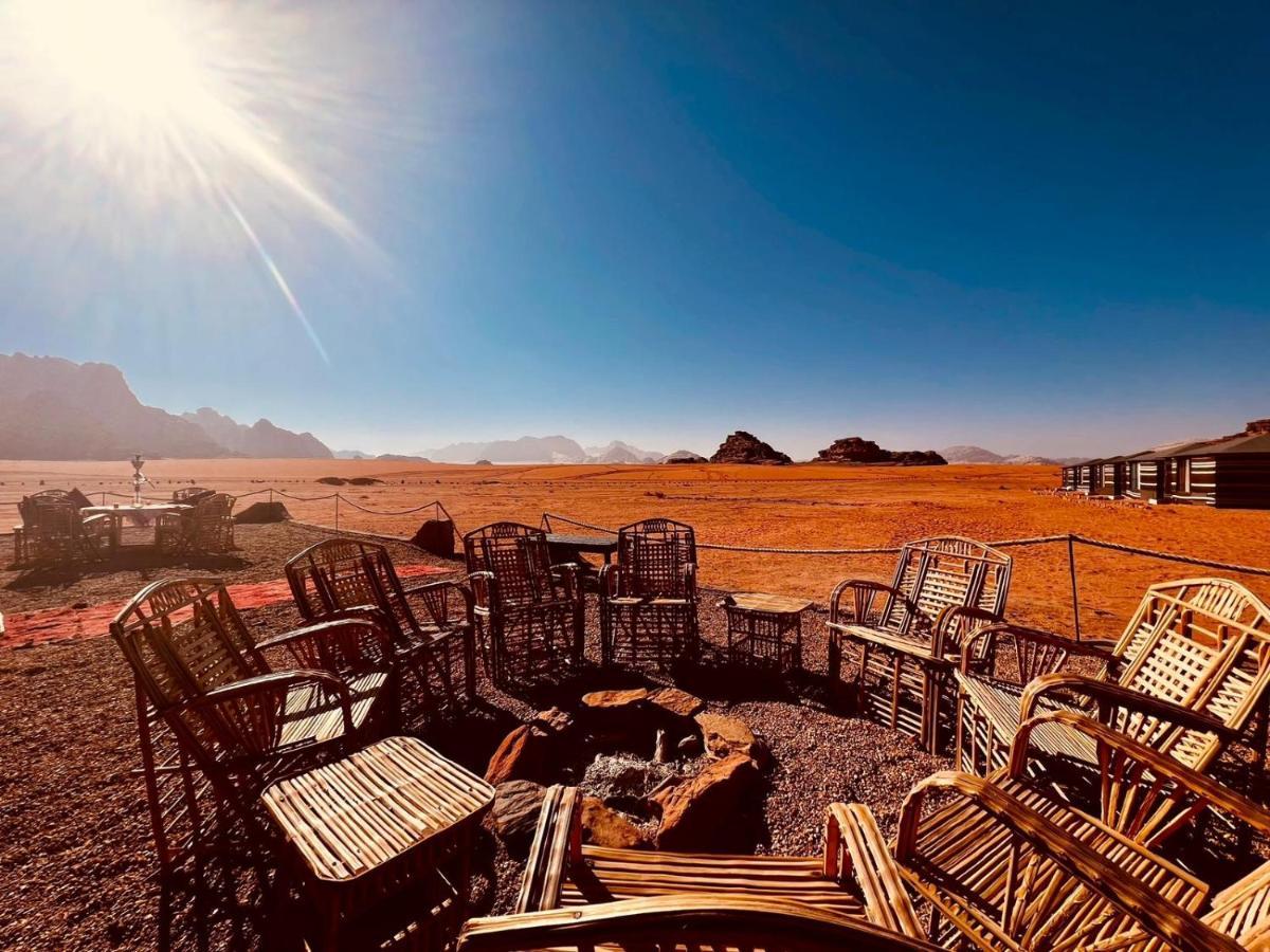 Wadi Rum Bedouin Tour With A Camp Exteriör bild